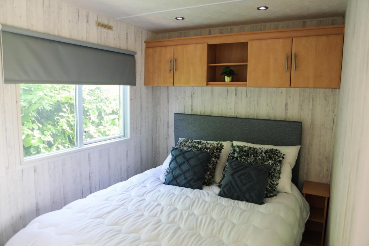 Chalet Op 5* Camping De Paardekreek Kortgene Exteriör bild